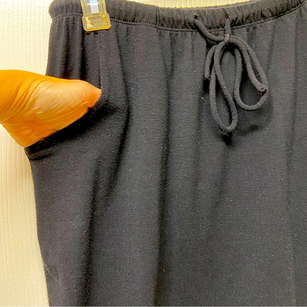 ☃️ Black knit skirt by Sonoma Size S (very generous small - closer to a medium). - Picture 3 of 6
